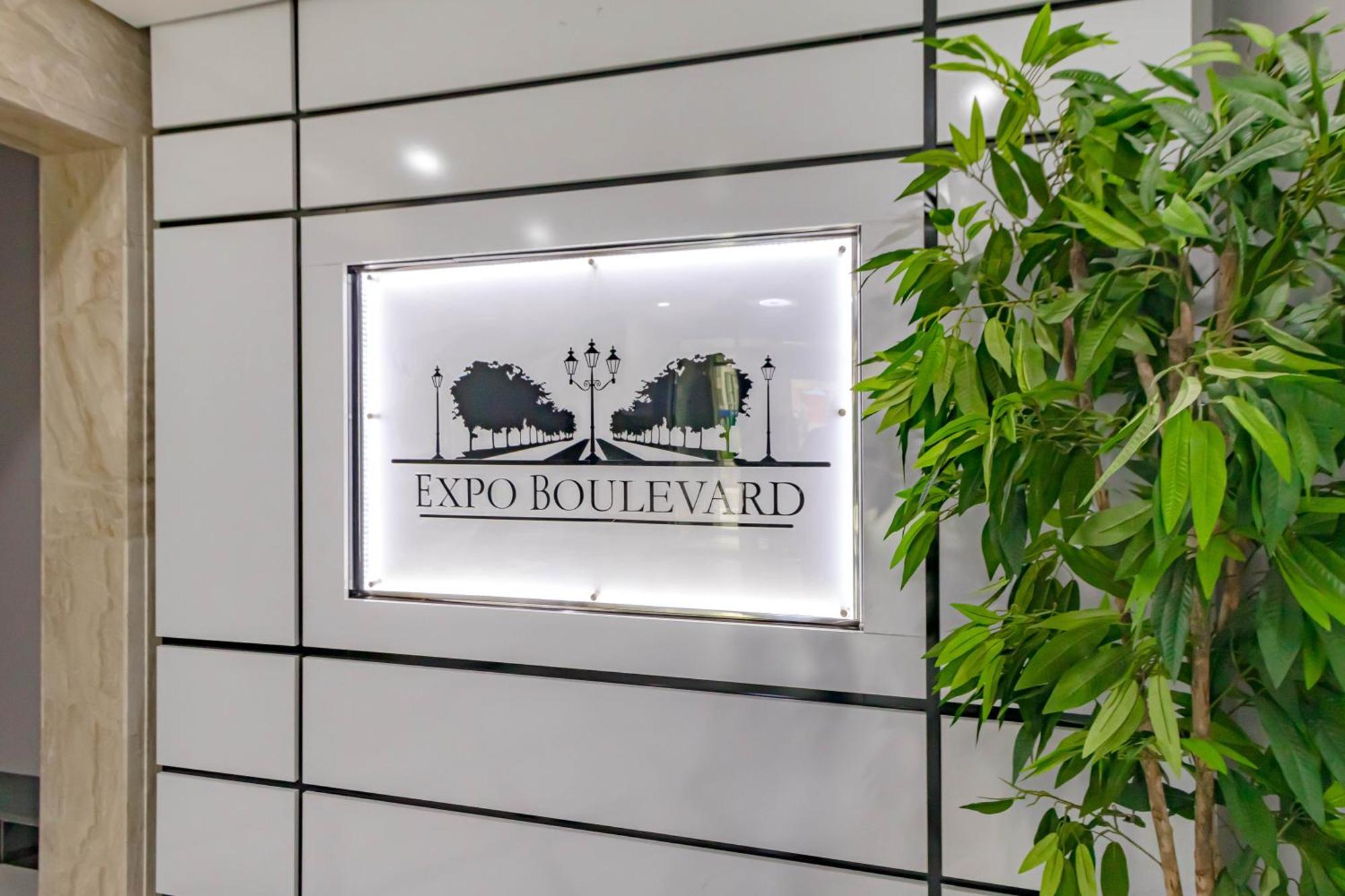 Просторная Квартира В Expo Boulevard アスターナ エクステリア 写真